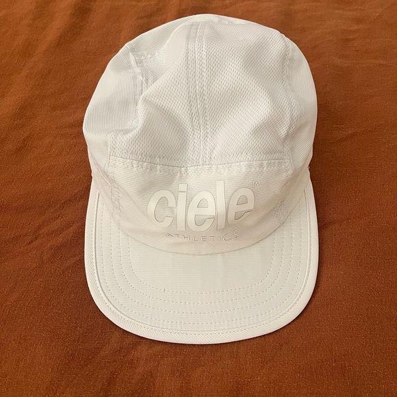Ciele Athletics GOCap Running Hat - Ghost - Picture 1 of 4